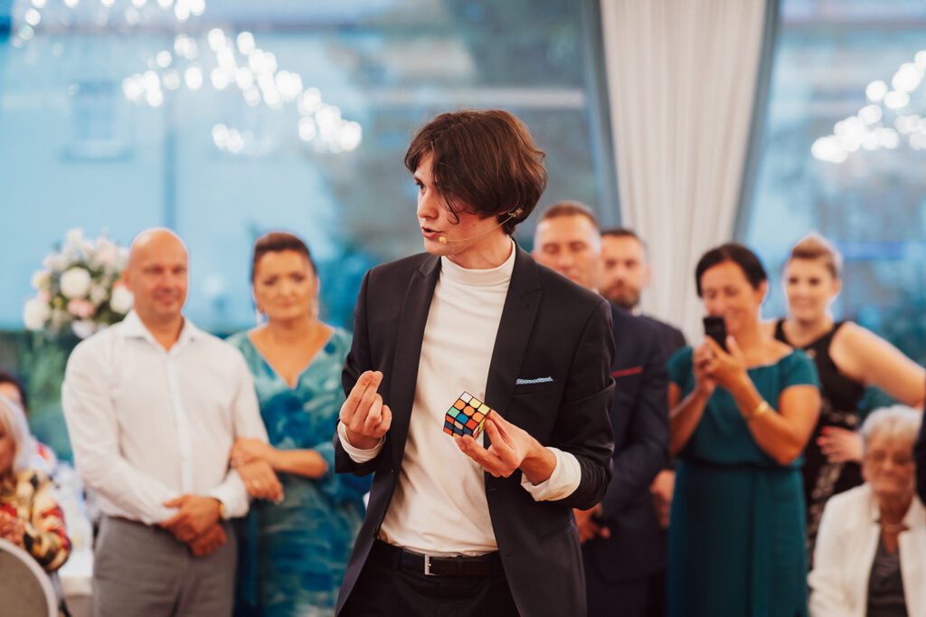 pokaz iluzji na imprezie firmowej